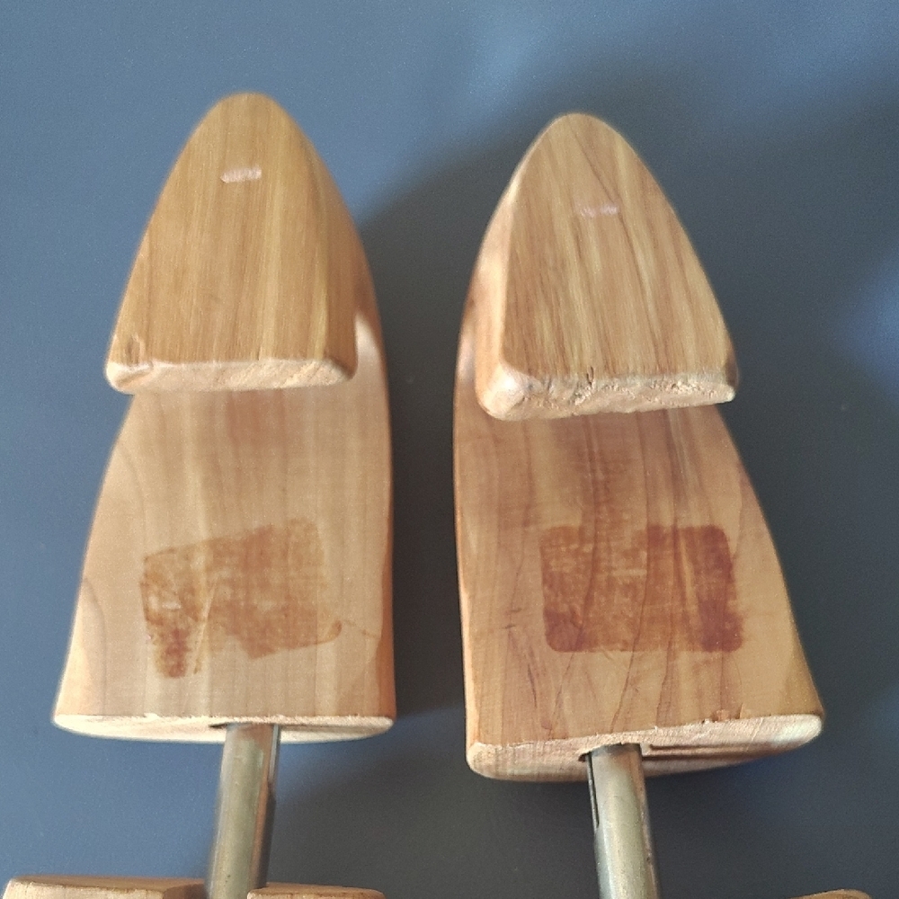 Vintage Mens Cedar 'Cooling' Shoe Trees Fits 10.5/11W - Picture 2 of 5